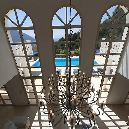 Aurea Thea Villa