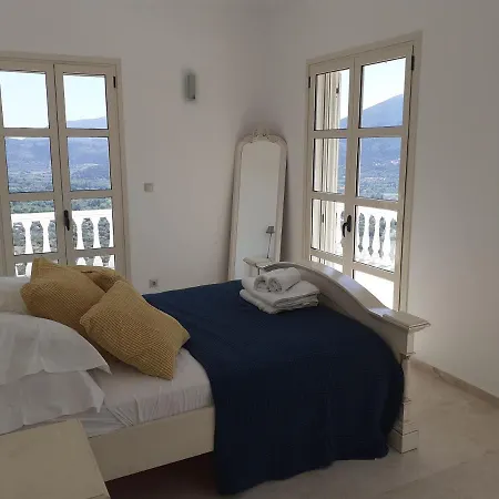Aurea Thea Lefkada City